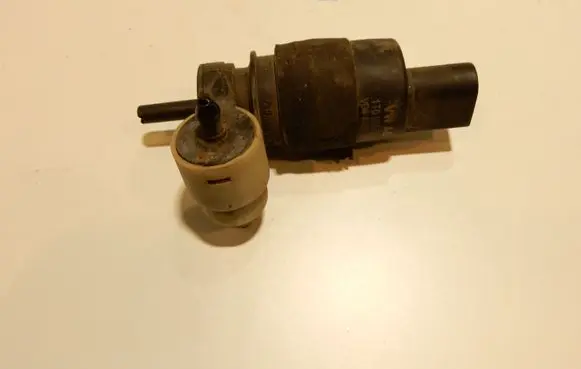 Audi A6 S6 C6 4F Windscreen/windshield washer pump 1T0955651A 52105