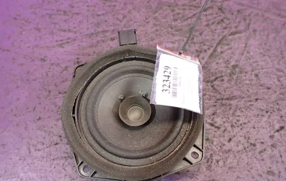 Mitsubishi Colt CZ3 Front door speaker MN141417