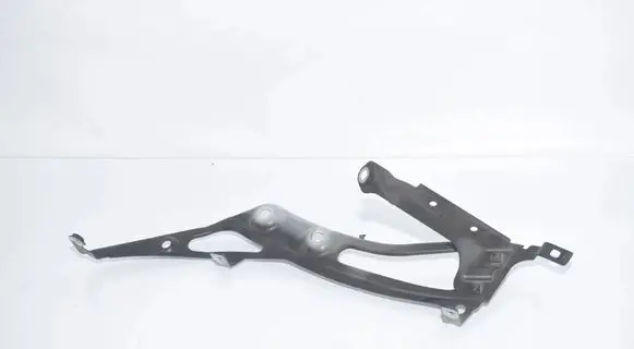 BMW 2 F46 Fender mounting bracket 7297202 7408658 41007408658