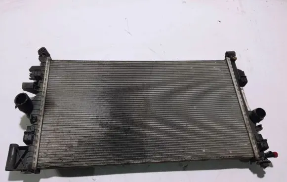 Opel Insignia A Coolant radiator 13241725 S8112001