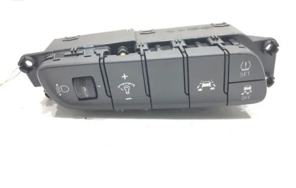 Hyundai i30 Headlight level height control switch 93701G4AF0TRY