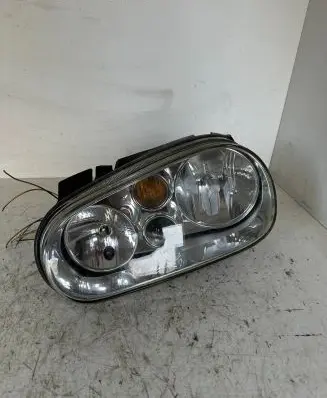 Volkswagen Golf IV Headlight/headlamp 1J1941015C 67736930 02B02A011B
