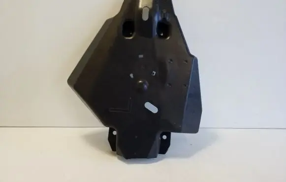 Rear underbody cover/under tray