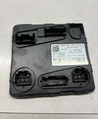 Audi A4 S4 B9 Comfort/convenience module 8W0907064CA