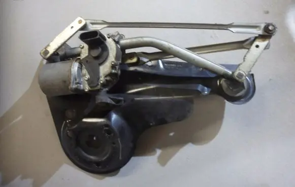 Ford Fiesta Front wiper linkage and motor