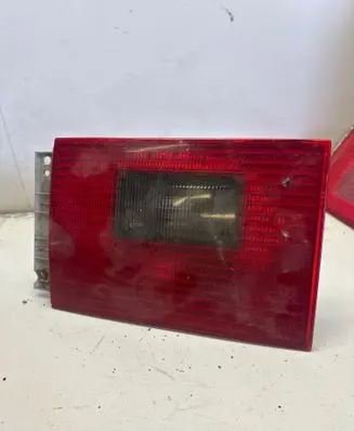 Tailgate rear/tail lights