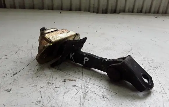 Skoda Fabia Mk1 (6Y) Front door check strap stopper