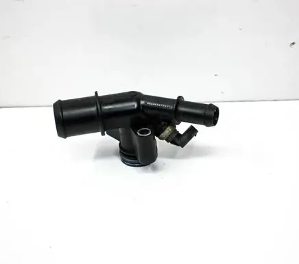 Ford Escape III Thermostat housing GN1G8K556BA