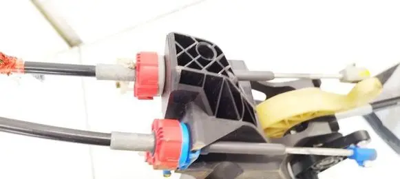 Nissan NV200 Gear shift cable linkage