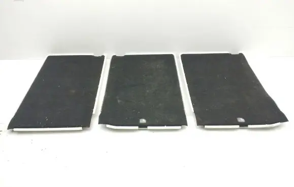 Trunk/boot floor carpet liner