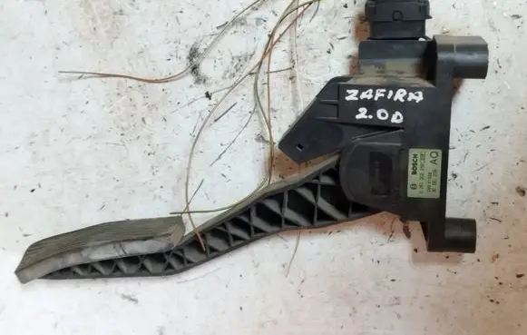 Opel Zafira A Accelerator throttle pedal 0281002298 08901329