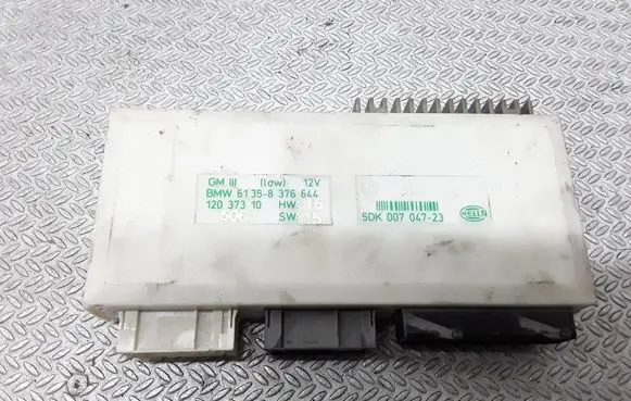 BMW 5 E39 Comfort/convenience module 8376644 5DK00704723