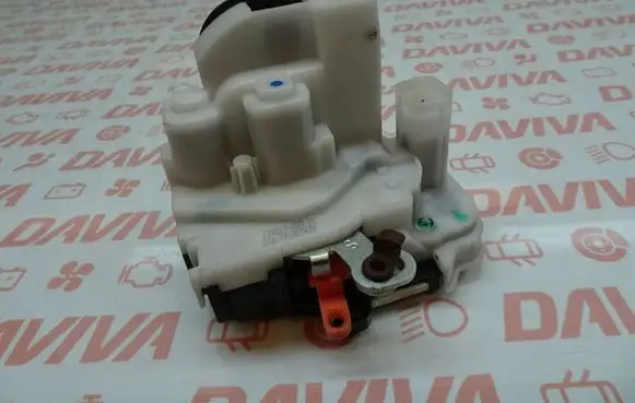 Fiat Doblo Rear door lock loop/hook striker 51827434
