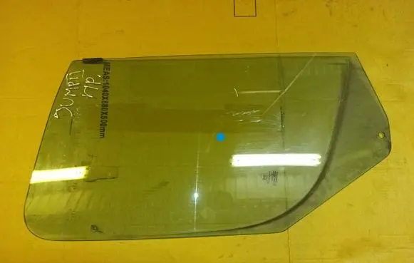 Peugeot Boxer Front door window glass four-door