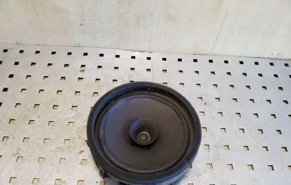 Mitsubishi Outlander Front door speaker 8720A017