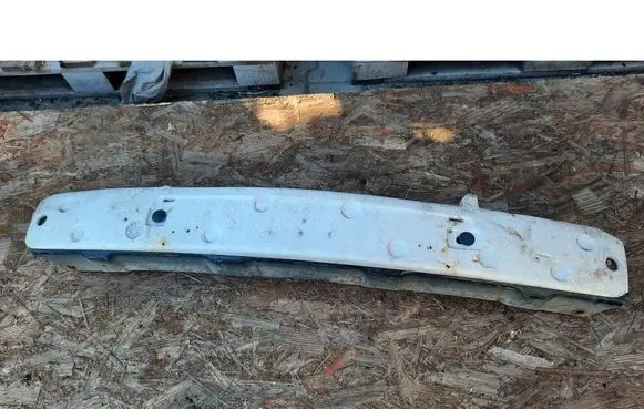 Chrysler Neon II Front bumper foam support bar