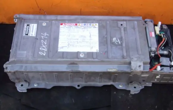 Toyota Prius (XW20) Hybrid / electric car battery G928047110 1NZFXE