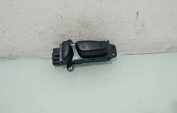 Chrysler Voyager Seat control switch 39754D