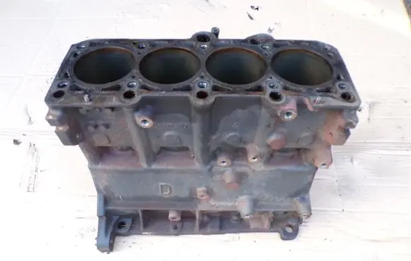 Audi A4 S4 B5 8D Engine block 058103021E