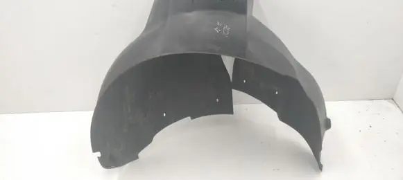Audi A4 S4 B5 8D Rear arch fender liner splash guards 8D0810171