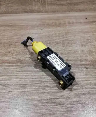 Volkswagen Sharan Airbag deployment crash/impact sensor 8E0959643A