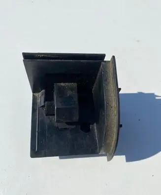 BMW 5 E60 E61 Parcel shelf load cover mount bracket 7160590