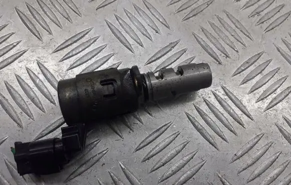 Ford Focus Camshaft position sensor 4M5G-6L713-AD