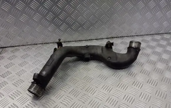 Mazda 3 I Intercooler hose/pipe