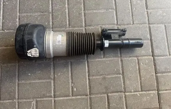 Land Rover Range Rover L460 Type LK Front shock absorber/damper