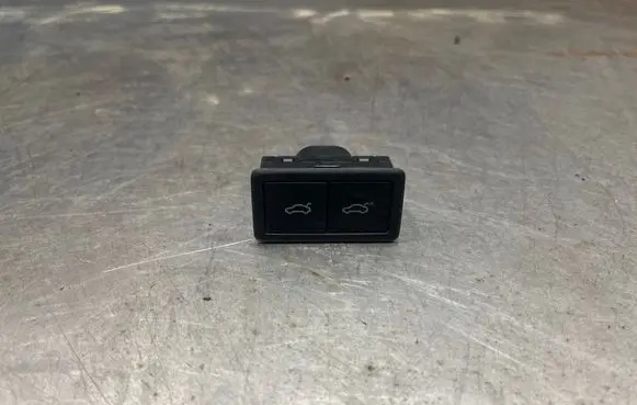 Volkswagen PASSAT B8 Tailgate/boot open switch button 3G0959832A