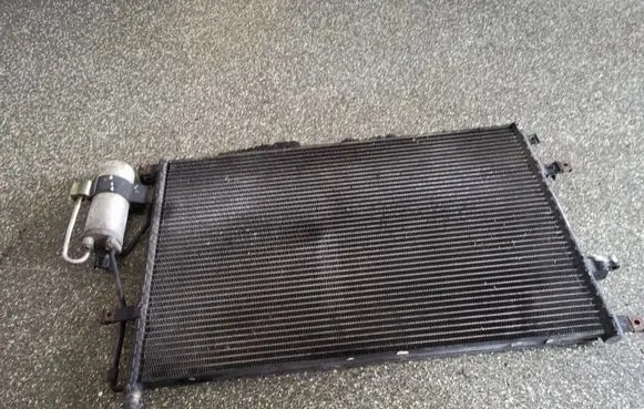 Volvo XC70 A/C cooling radiator (condenser) 31101052