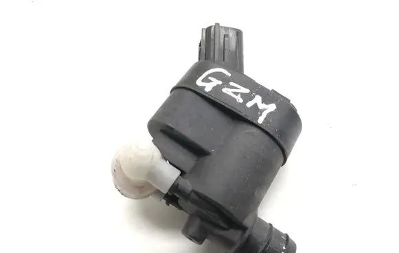 Hyundai i30 Windscreen/windshield washer pump 985102W500