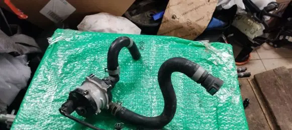 Hyundai Ioniq Water pump 2510003HZ0 PA66GF25 20170808