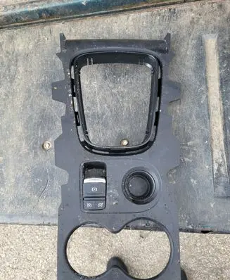 Renault Kadjar Hand parking brake switch 