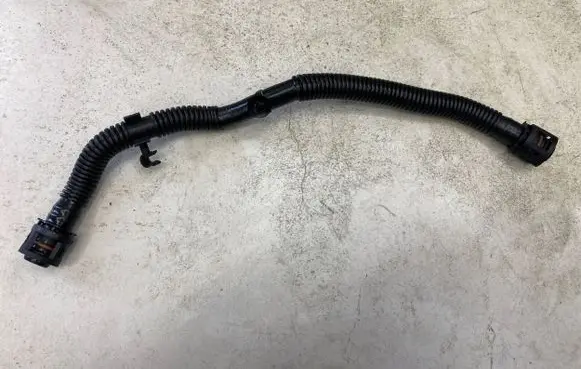Breather/breather pipe/hose