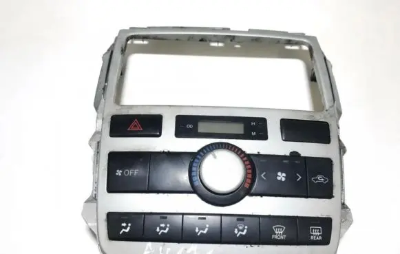 Toyota Avensis Verso Climate control unit