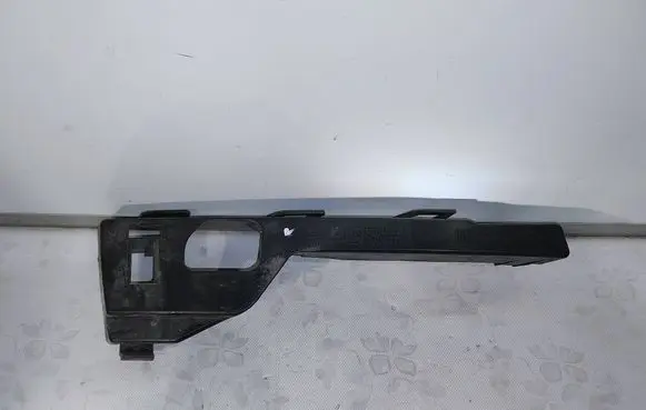 Ford Focus Front bumper mounting bracket 4M5117E856