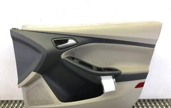 Ford Focus Front door card panel trim