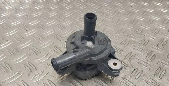 Toyota RAV 4 (XA40) Electric auxiliary coolant/water pump G904048010