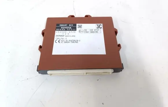 Toyota Prius+ (ZVW40) Keyless (KESSY) go control unit/module 8999047111 2325006720