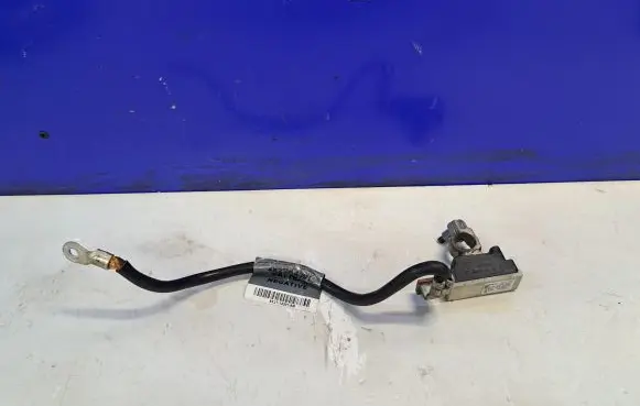 Jaguar XF X250 Positive wiring loom 8X2310C679AD 8X2T14301AB