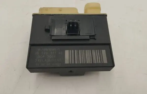 Citroen C3 Glow plug pre-heat relay 9652021180 018010951