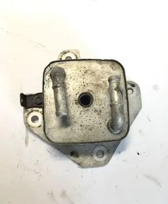 Mitsubishi Outlander Oil filter mounting bracket 