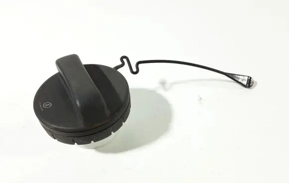 Toyota C-HR I Fuel tank filler cap 
