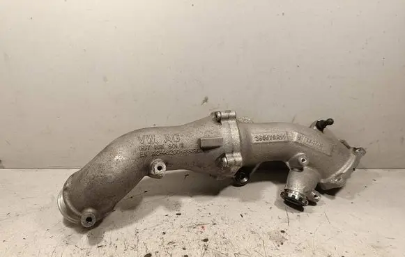 Audi SQ7 EGR valve line/pipe/hose 057145901J