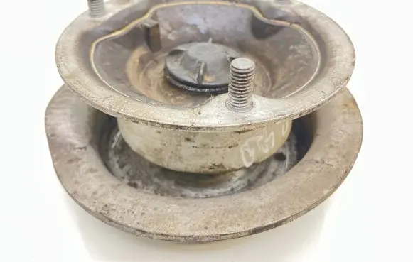 BMW 5 E60 E61 Front upper strut mount 