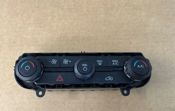 Ford Ranger IV Climate control unit GNWQB18A802