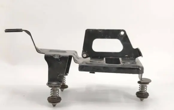 Mercedes-Benz GL X166 Pneumatic air compressor holding bracket A1663200143 0613A503