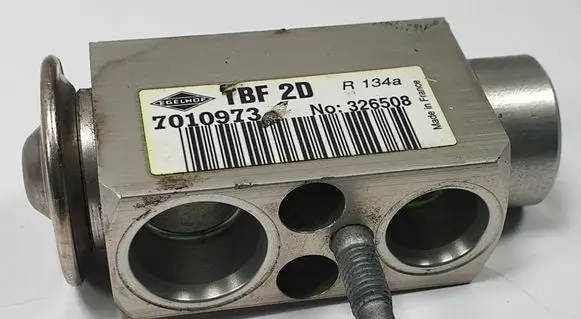 Land Rover Freelander 2 - LR2 Air conditioning (A/C) expansion valve 7010973