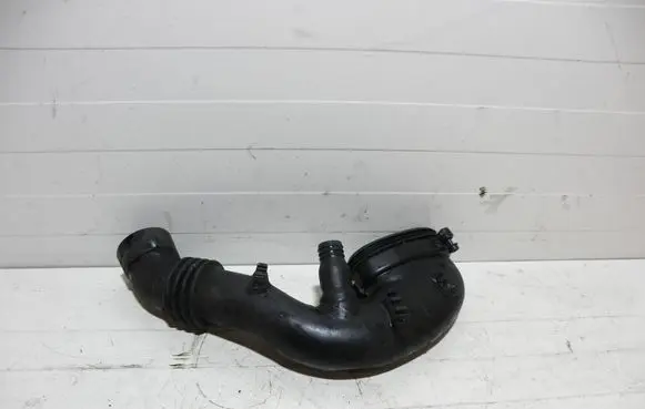BMW 3 E46 Air intake hose/pipe 7790552